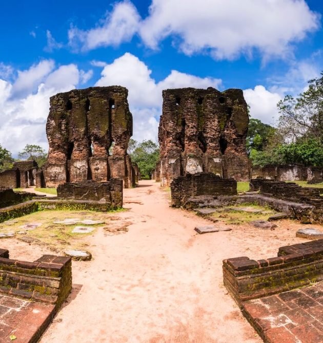 ancient-city-of-polonnaruwa-royal-palace-parakra-2024-09-18-11-04-19-utc